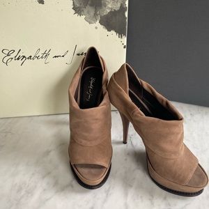 NIB Elizabeth & James Taupe Suede Ankle Booties